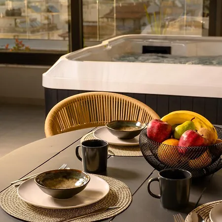 Aurea Residences - Premium Living In *